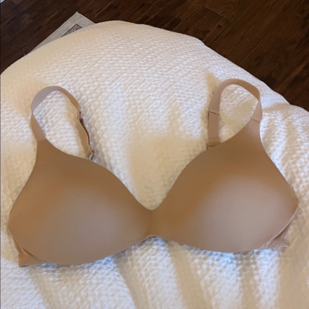 Skims WIRELESS FORM PUSH-UP PLUNGE